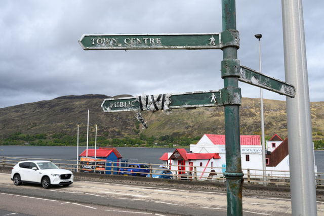 Fort William signpost